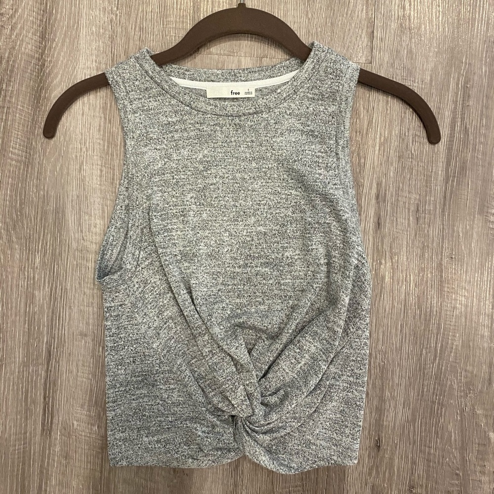 Wilfred Free crop top
